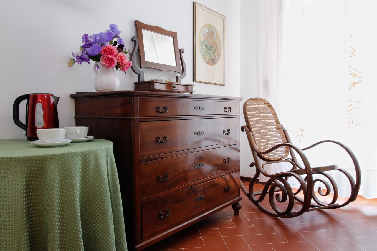 B&B Dimora Morelli Губио Екстериор снимка