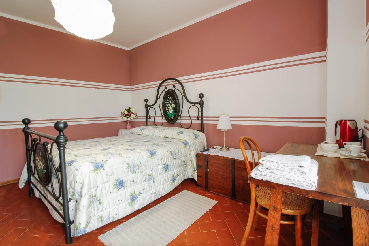 B&B Dimora Morelli Губио Екстериор снимка
