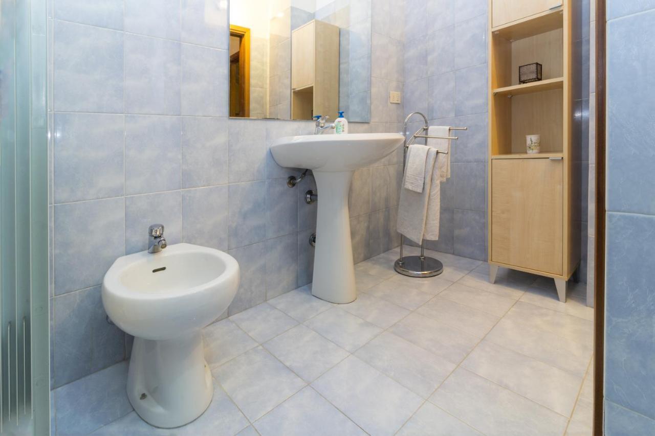 B&B Dimora Morelli Губио Екстериор снимка