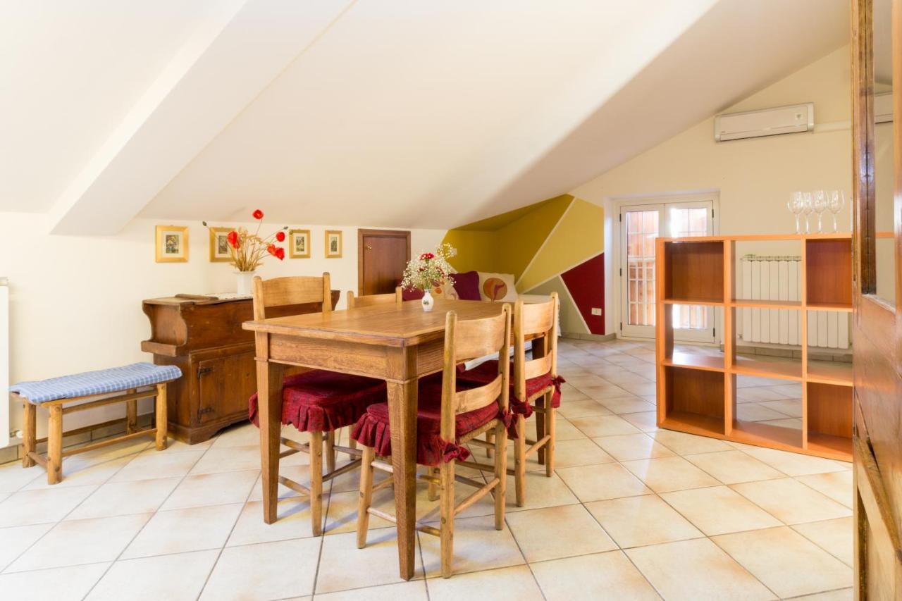 B&B Dimora Morelli Губио Екстериор снимка