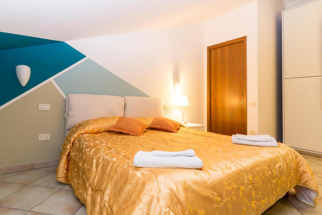 B&B Dimora Morelli Губио Екстериор снимка